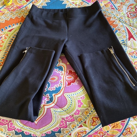 Gap pull on ponte pant with ankle zippers size M - Picture 5 of 7